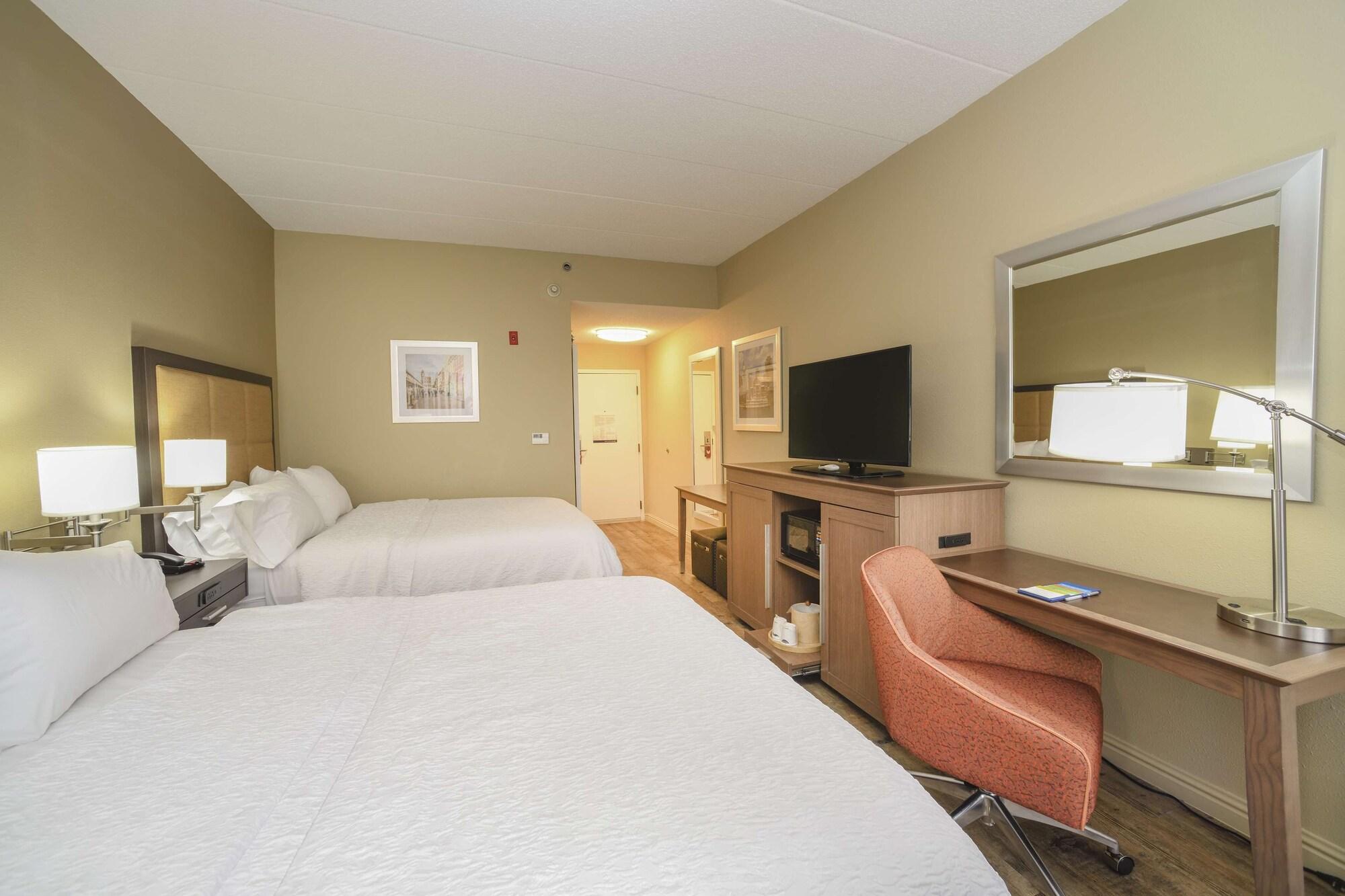 Hampton Inn Cincinnati Eastgate Exterior photo