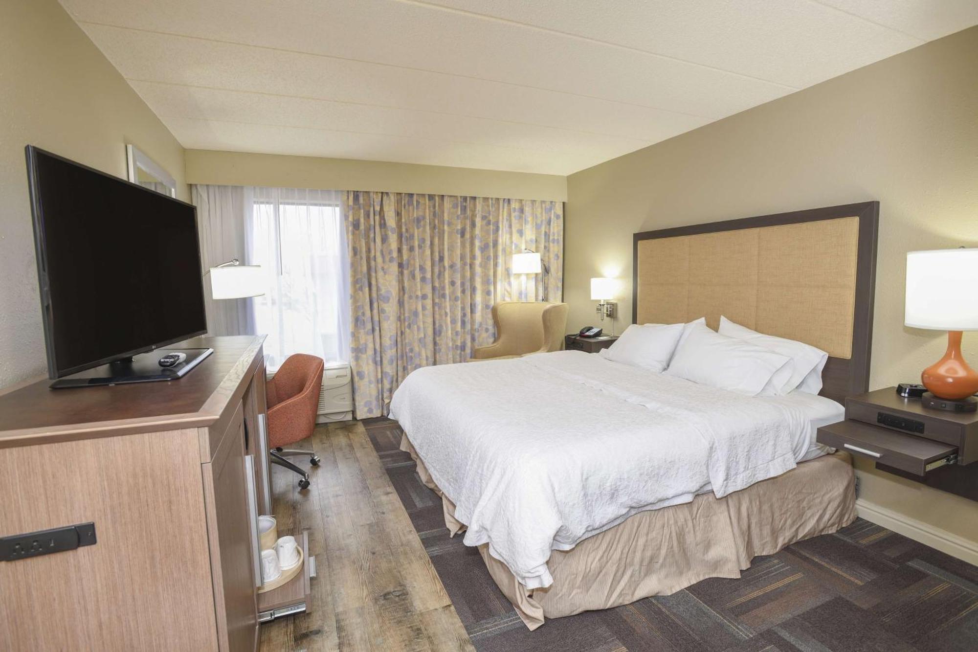 Hampton Inn Cincinnati Eastgate Exterior photo