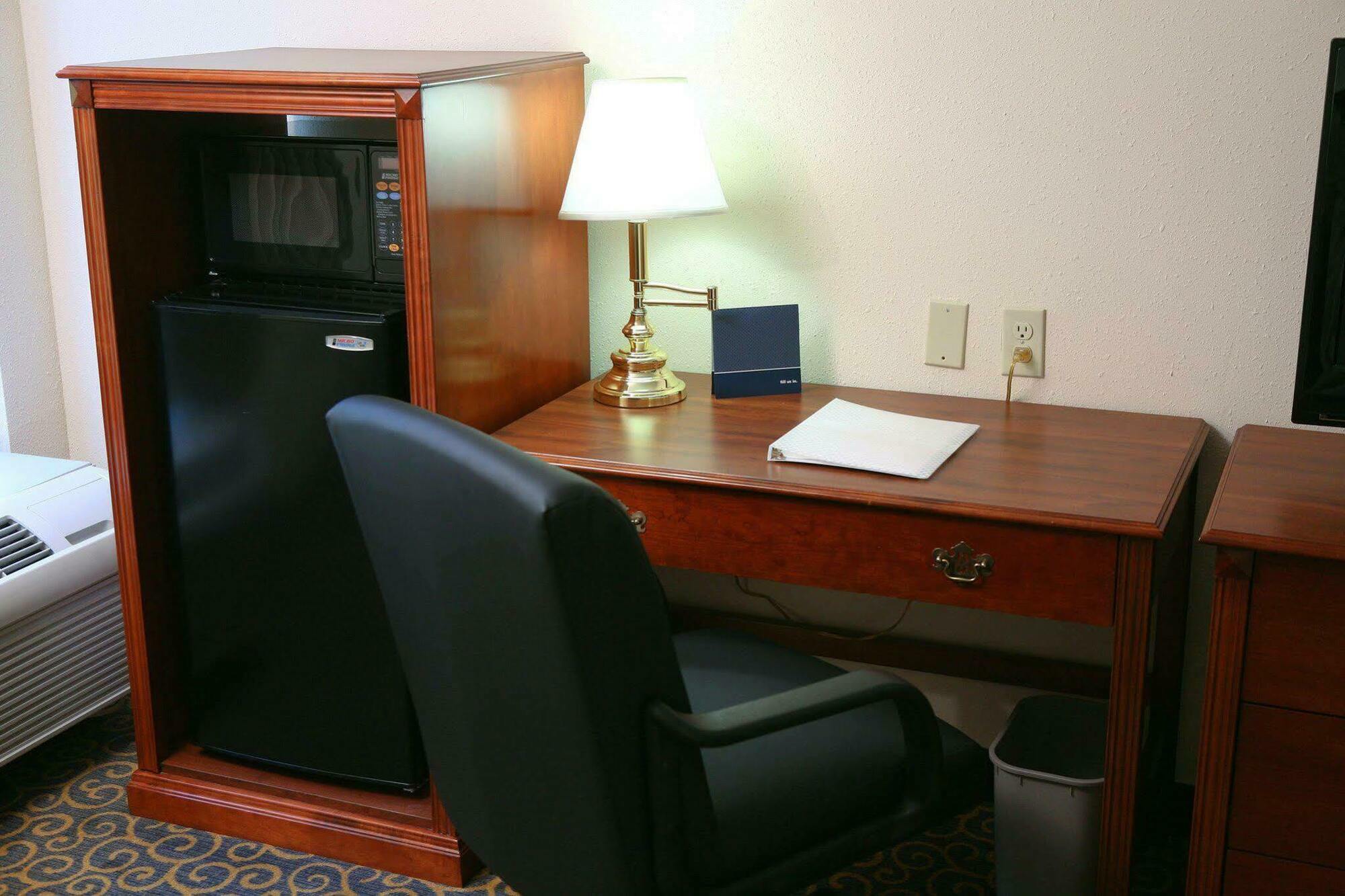 Hampton Inn Cincinnati Eastgate Room photo