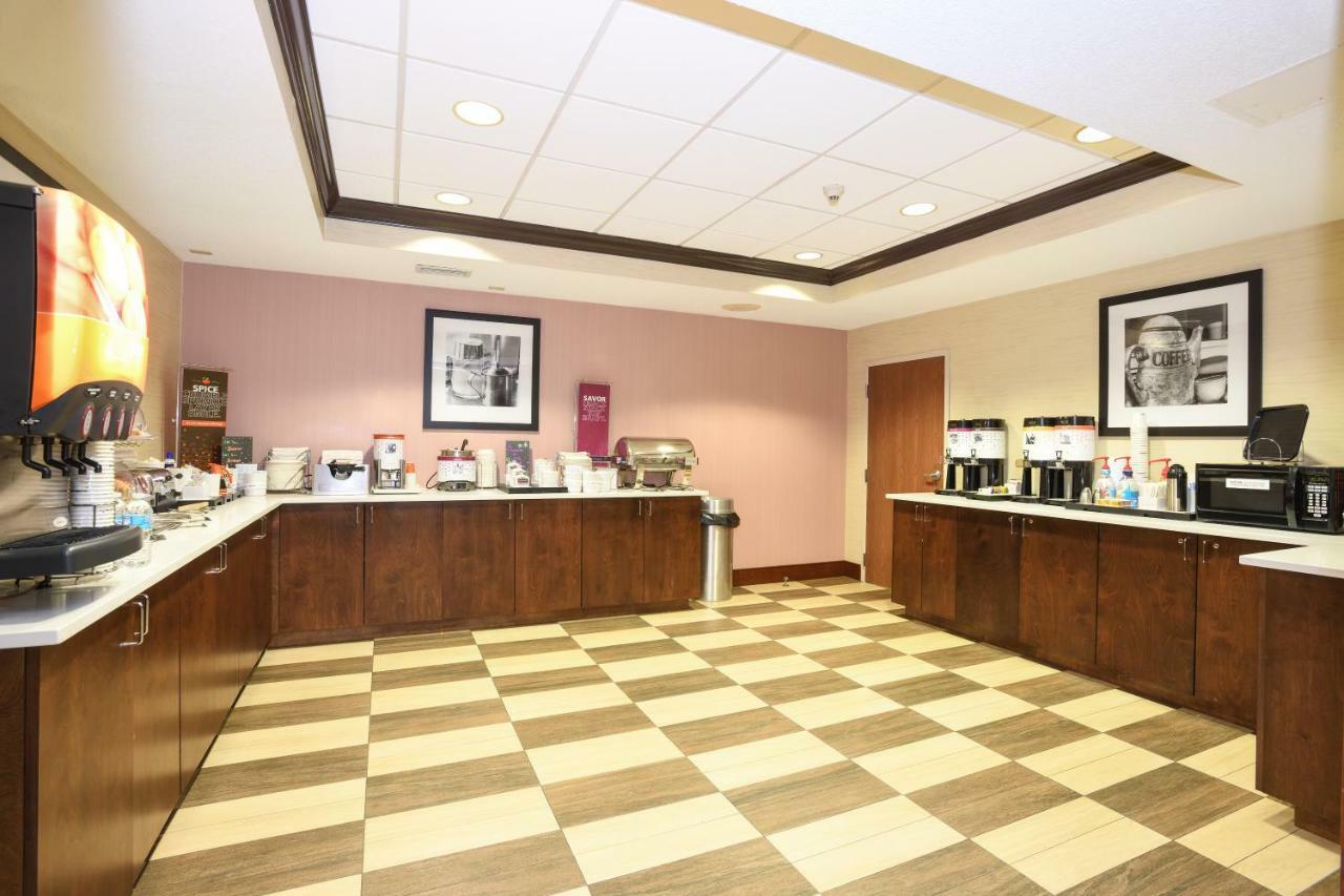 Hampton Inn Cincinnati Eastgate Exterior photo